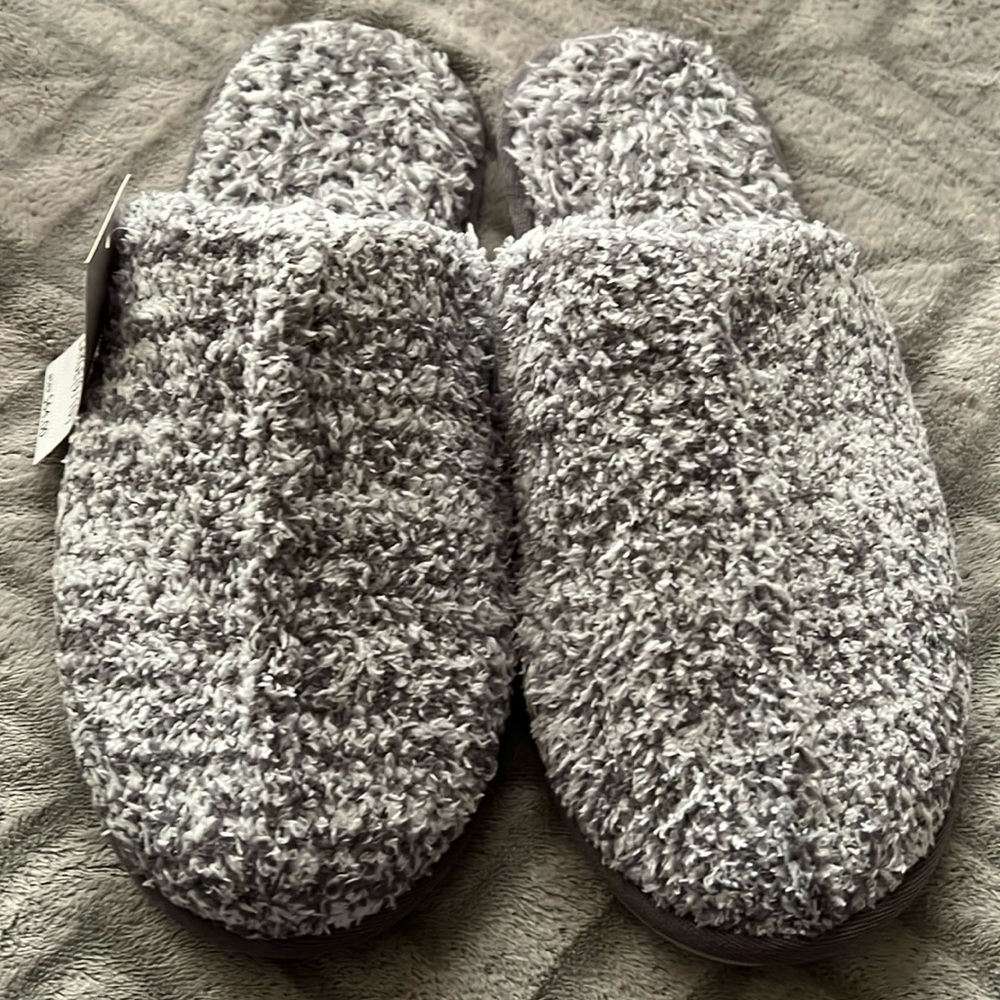 Barefoot Dreams Heather Graphite -White Slippers in Size Large